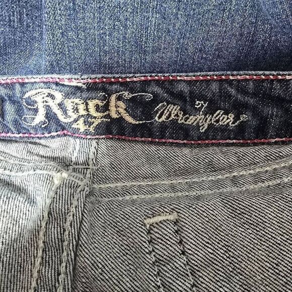 Rock 47 Wrangler Bootcut Embellished Mid Rise Jeans - Picture 4 of 5